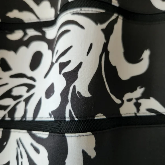 White House Black Market Strapless Black and White Dress NWT - Picture 14 of 16